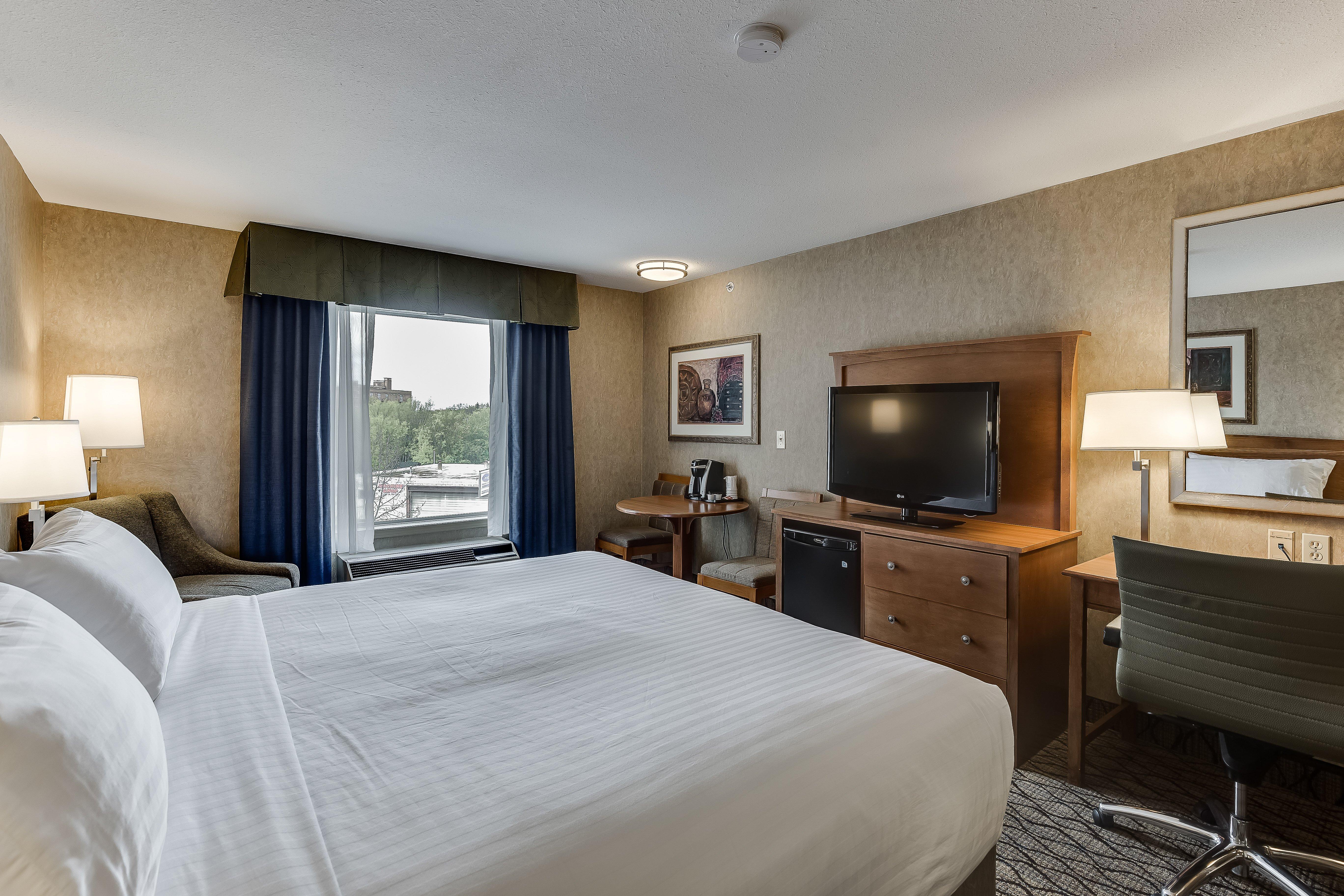 Holiday Inn Express Hotel & Suites Saskatoon By Ihg Exterior photo