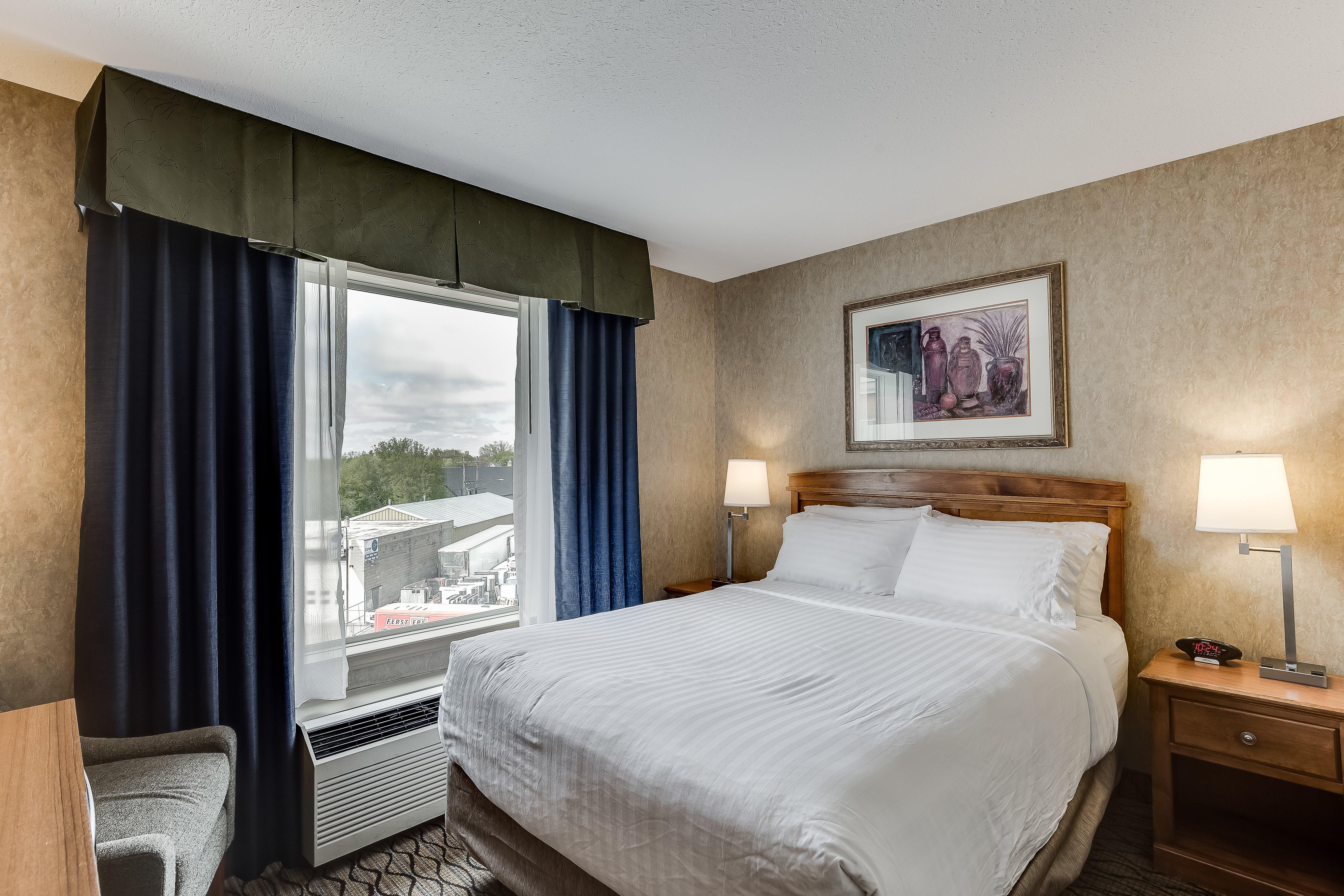 Holiday Inn Express Hotel & Suites Saskatoon By Ihg Exterior photo