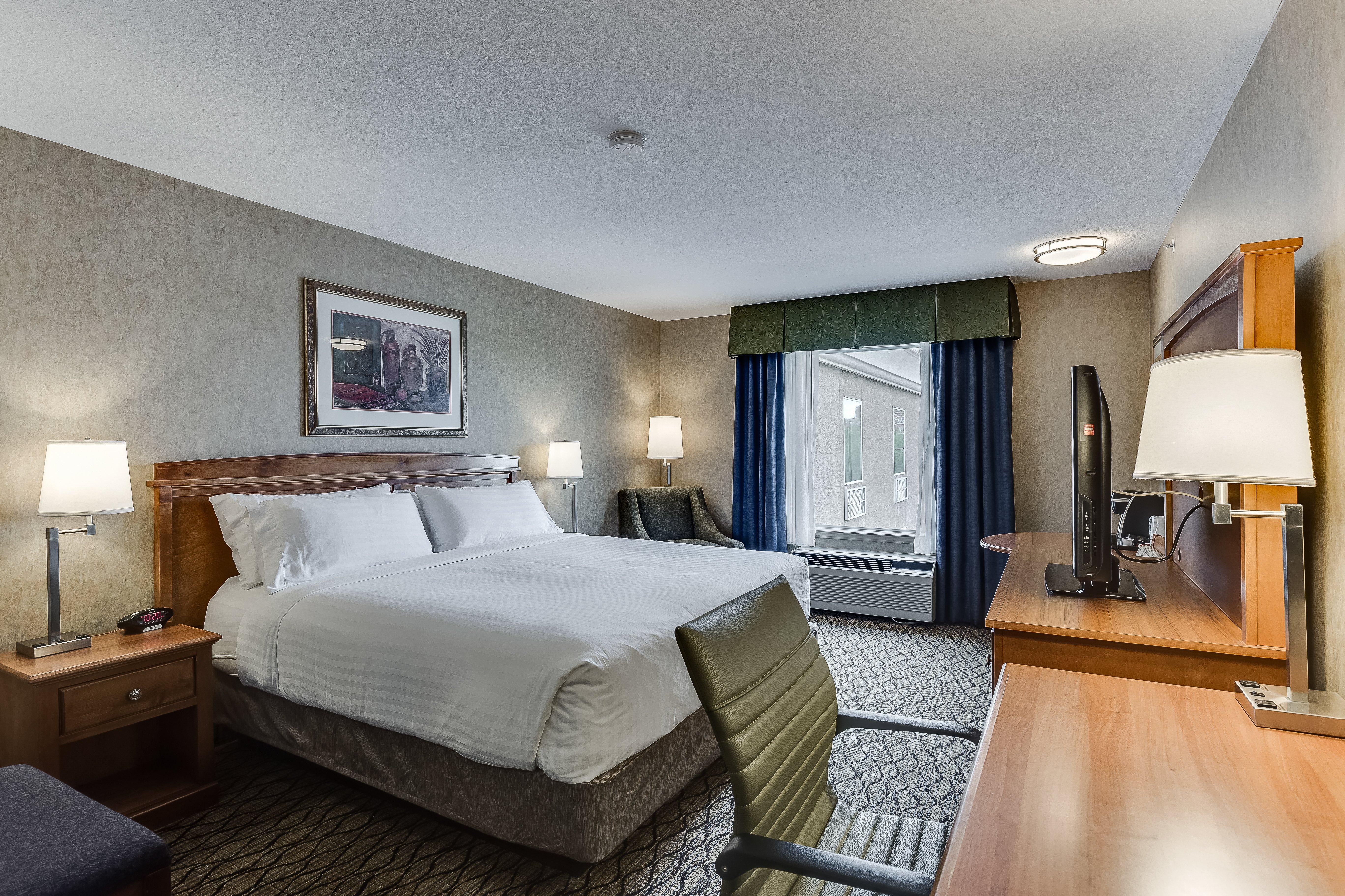 Holiday Inn Express Hotel & Suites Saskatoon By Ihg Exterior photo