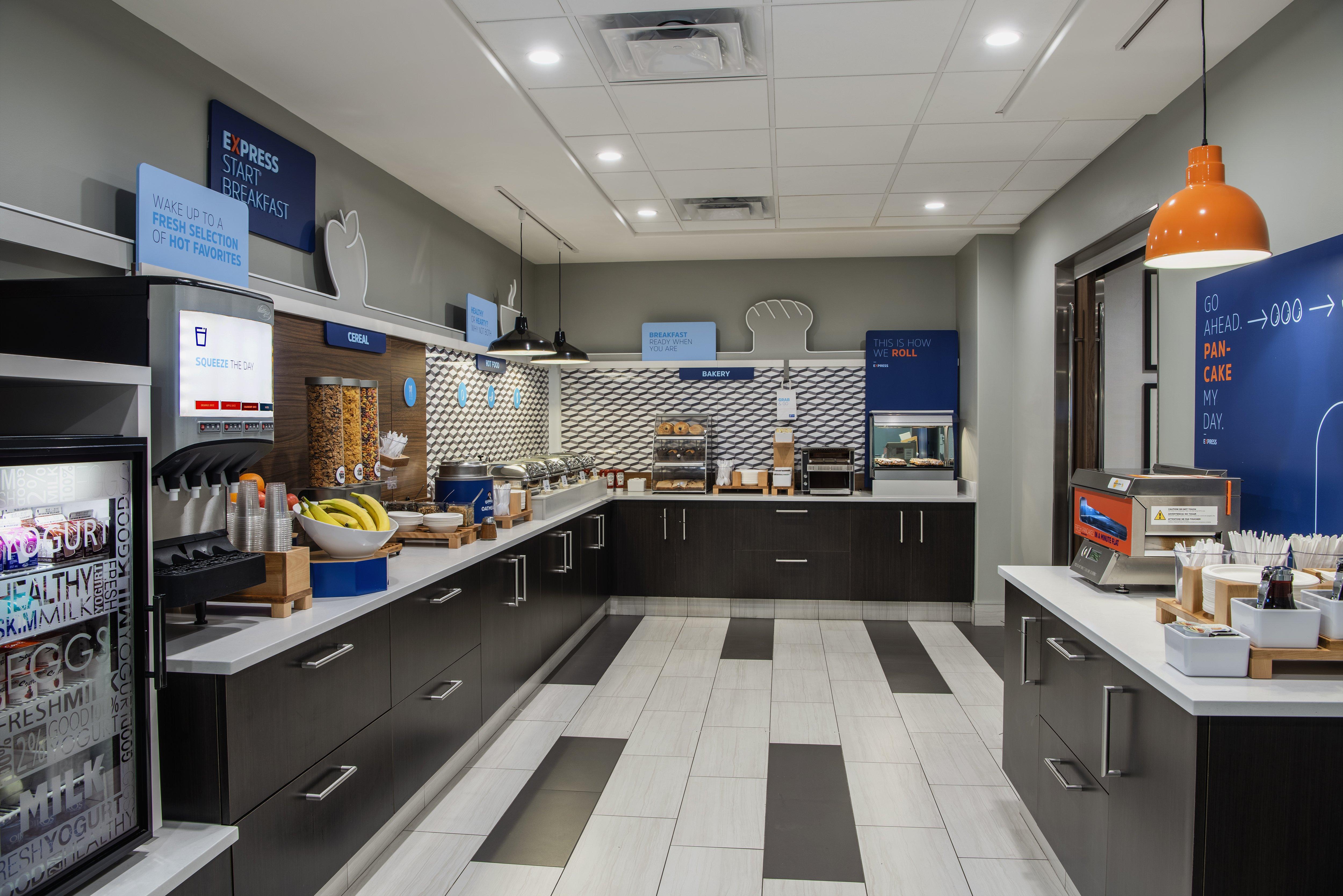 Holiday Inn Express Hotel & Suites Saskatoon By Ihg Exterior photo