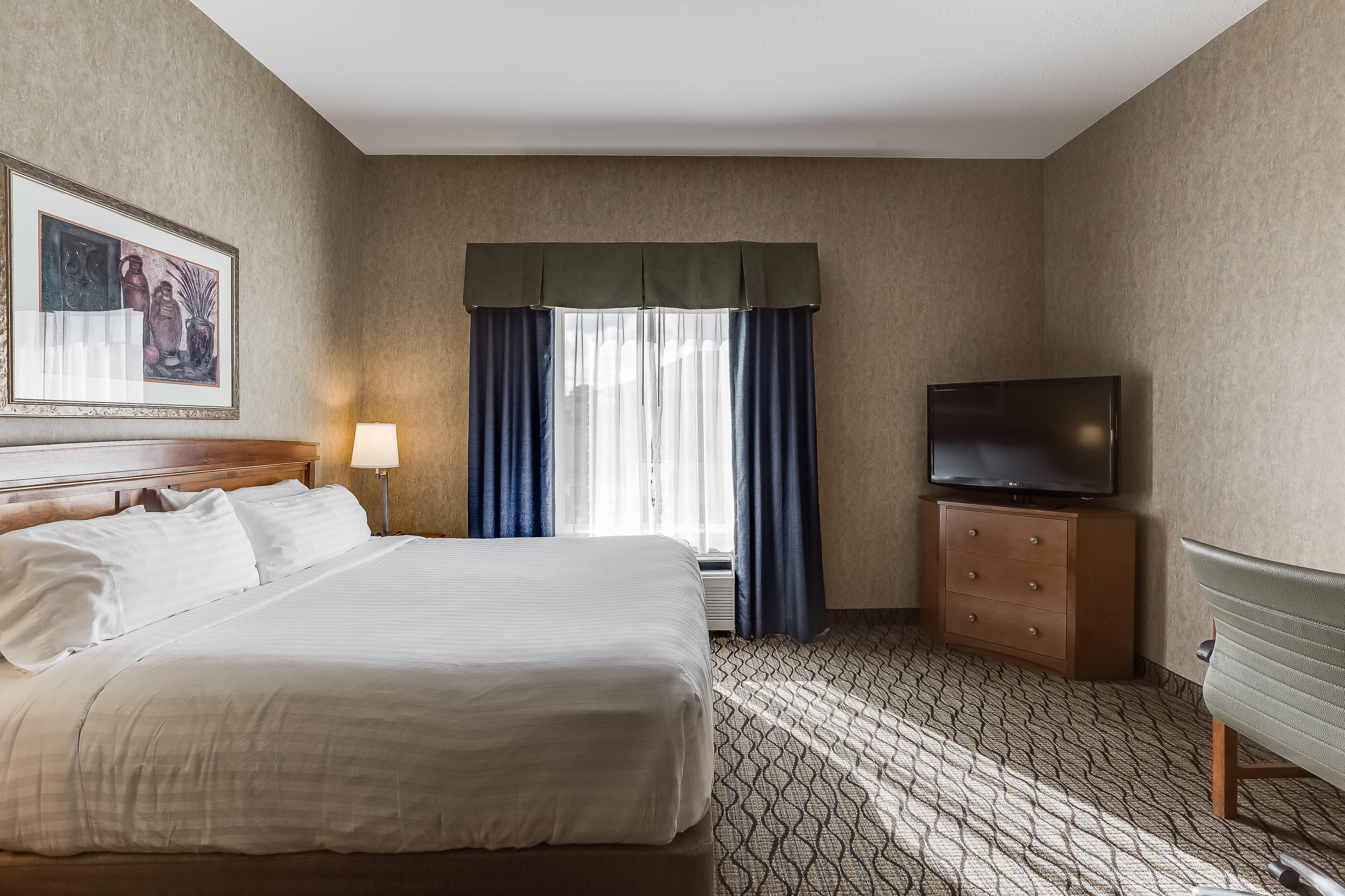 Holiday Inn Express Hotel & Suites Saskatoon By Ihg Exterior photo