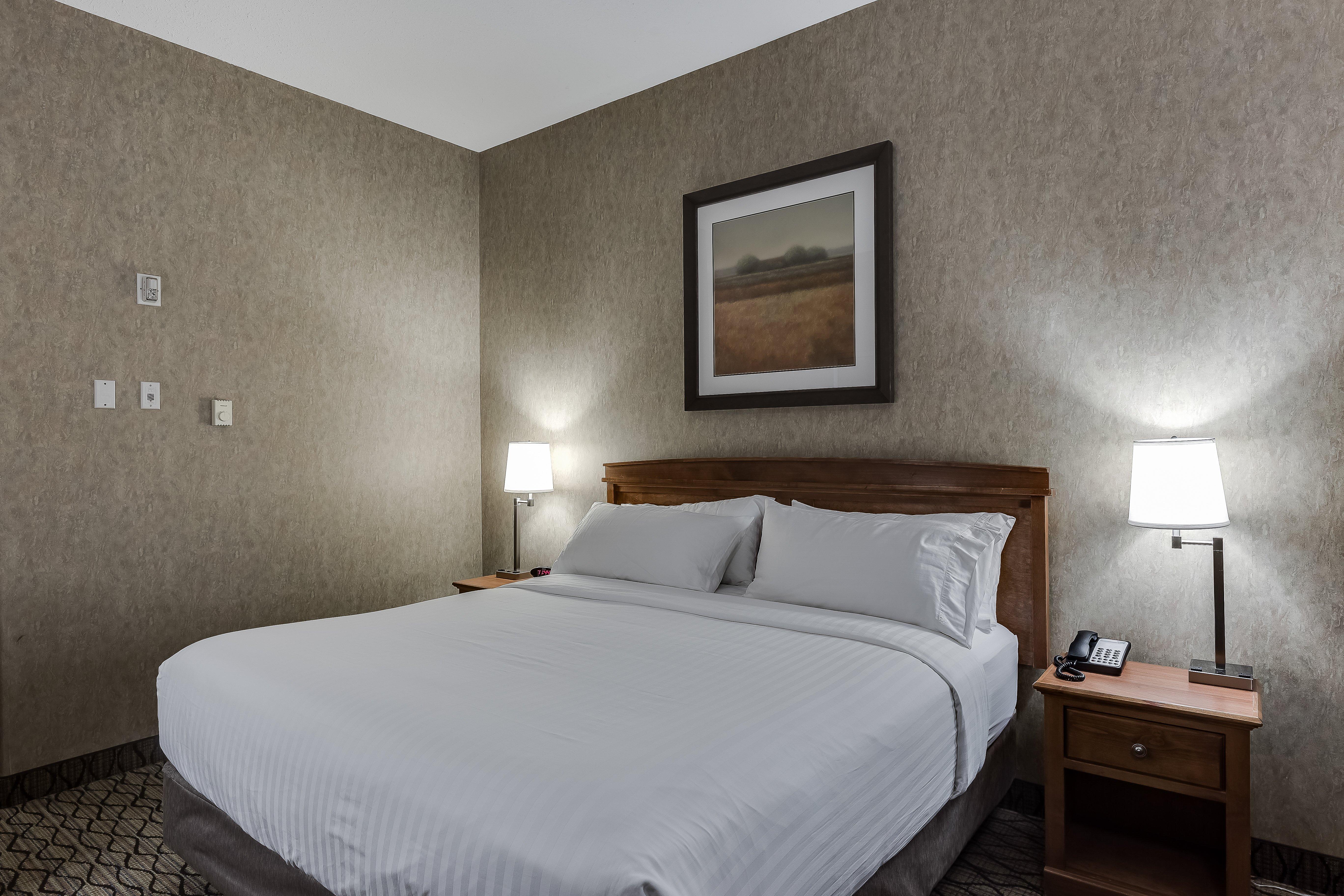 Holiday Inn Express Hotel & Suites Saskatoon By Ihg Exterior photo